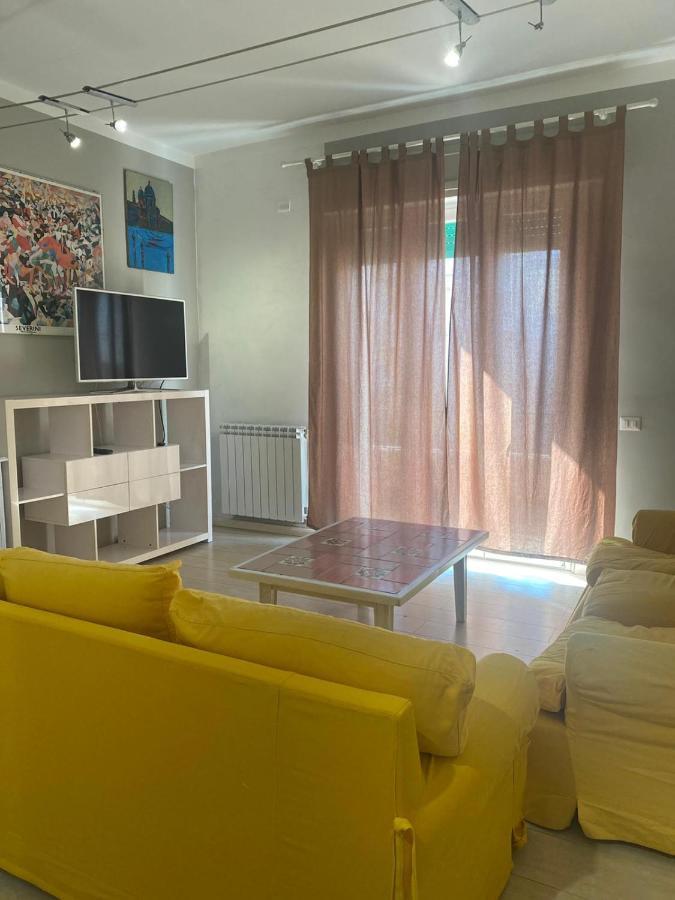 Bed and Breakfast Md House Civitavecchia Esterno foto